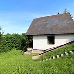 Hill 33 By Interhome Vakantiehuis Cista (Hradec Kralove)