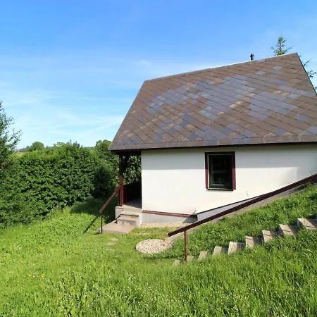 Hill 33 By Interhome 度假居 Cista (Hradec Kralove)