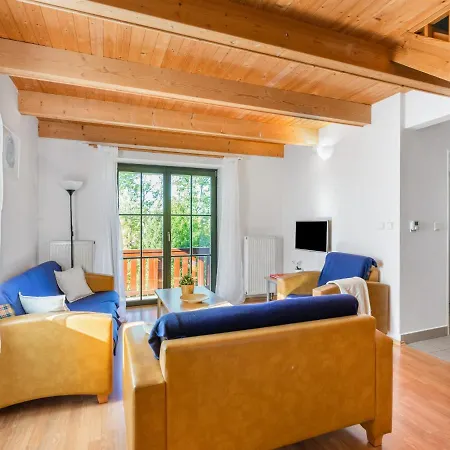 Hill 33 By Interhome Cista (Hradec Kralove)
