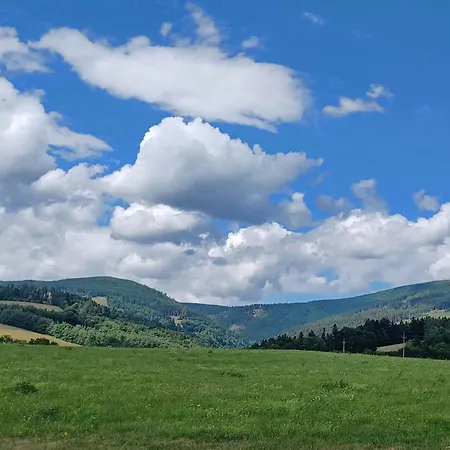 Hill 33 By Interhome 度假居 Cista (Hradec Kralove)